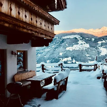 Kama Alm Alpesi faház